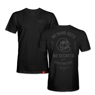 NO HAND OUTS TEE - BLACK/BLACK