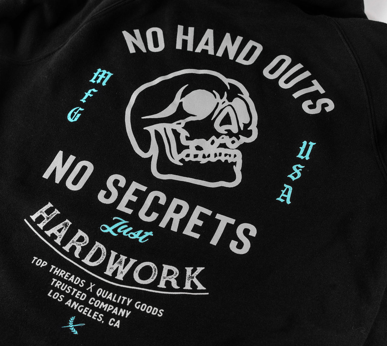 NO HAND OUTS HOODIE - BLACK