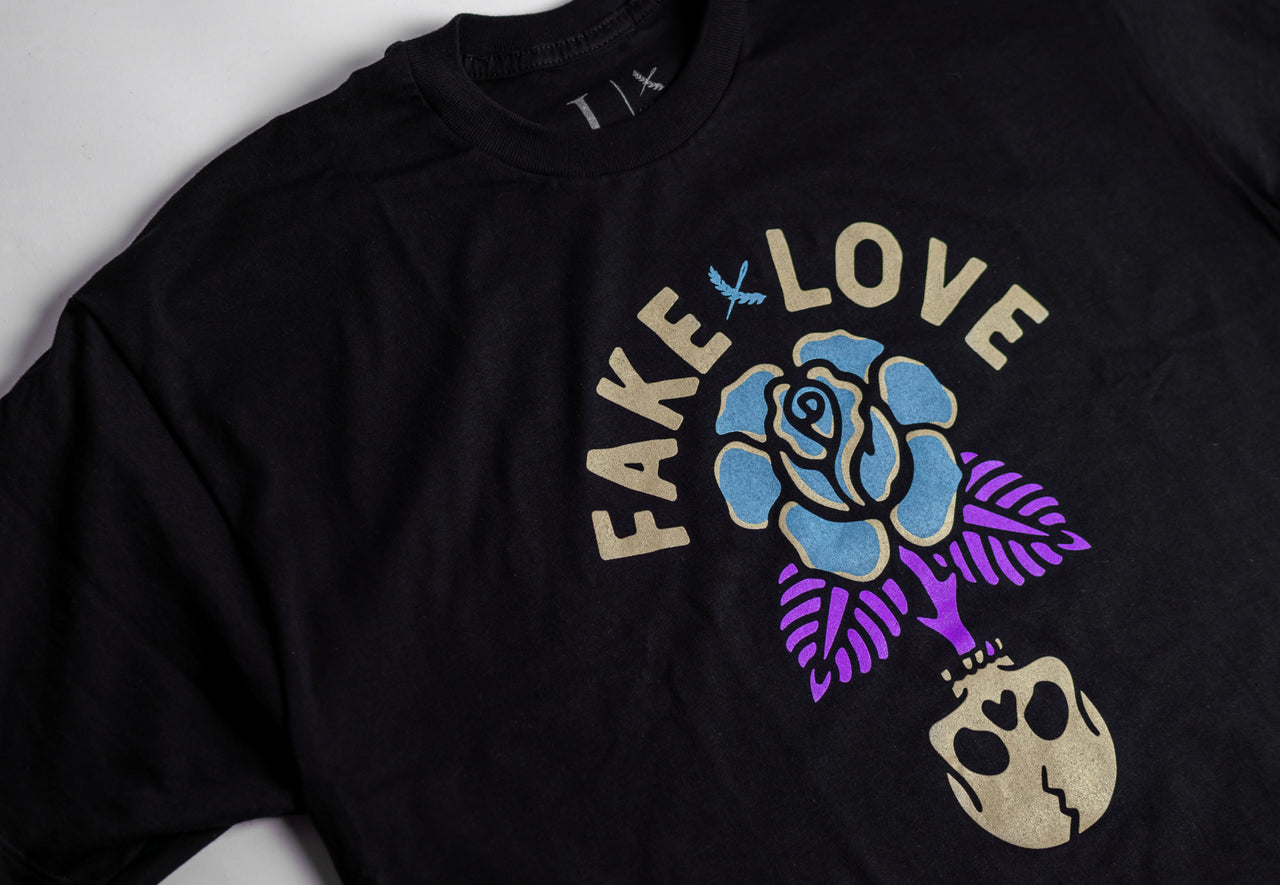 FAKE LOVE TEE - Black
