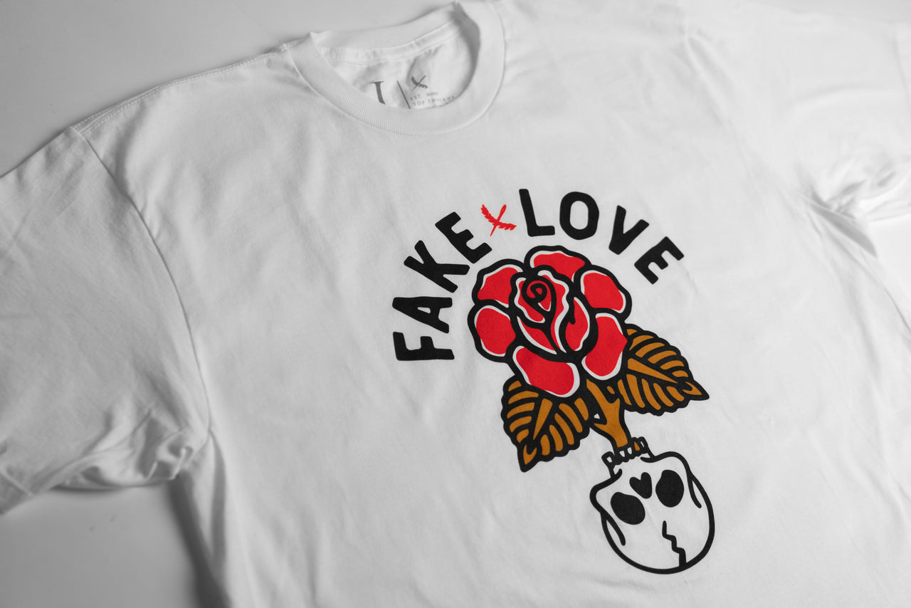 FAKE LOVE TEE - White